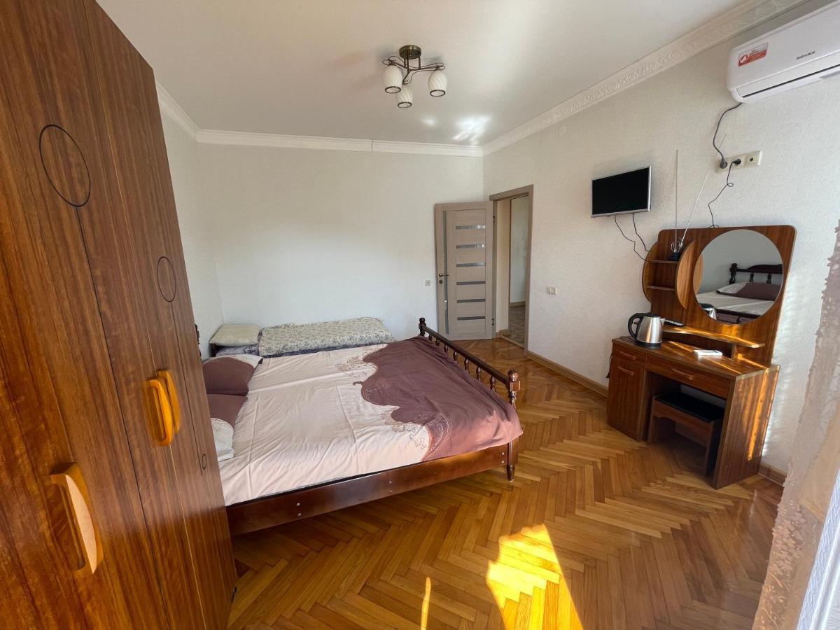 Гостевой Дом На Гечба Hotel Gagra Ngoại thất bức ảnh